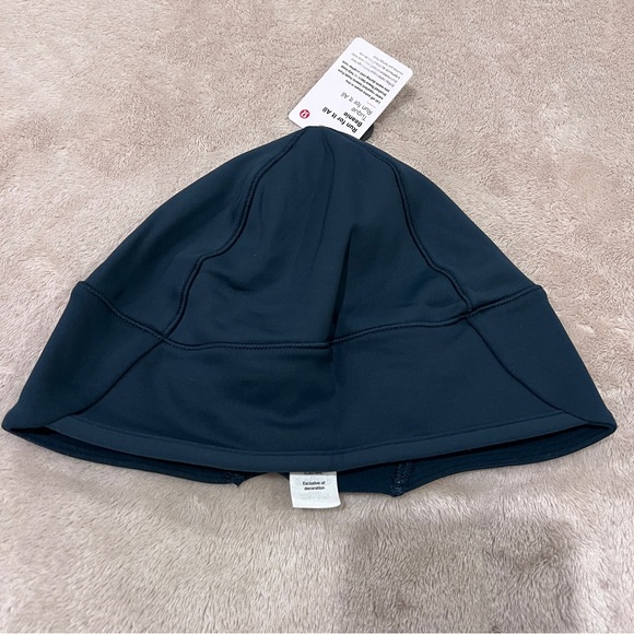 Lululemon Run for it Submarine Blue Beanie - Picture 1 of 4